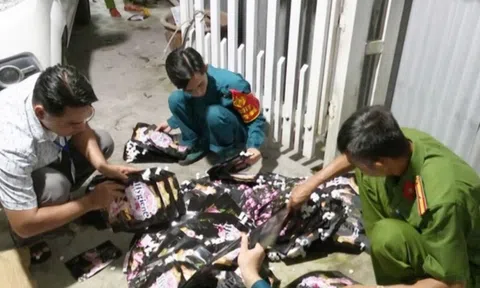 Hãi hùng xưởng làm nước giặt và nước mắm từ hóa chất tại ngôi nhà không số ở giữa khu dân cư