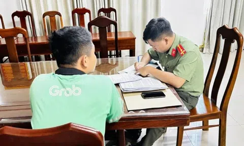 Một công ty chứng khoán ở Hà Nội chuyển khoản "nhầm" 1,7 tỷ đồng cho tài xế xe Grab