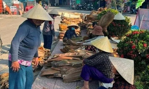 Nông dân Quảng Ngãi lập chợ 'quái lạ' mỗi tuần họp một lần, không bán cá thịt mà bán 'rác'