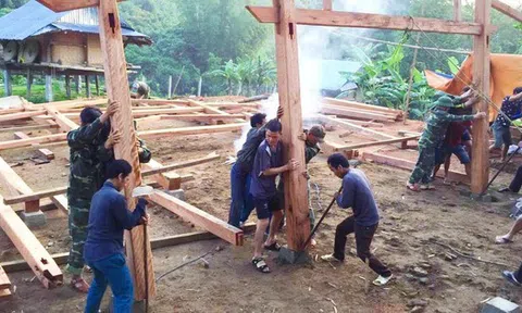 Thủ tướng yêu cầu quyết liệt, thần tốc hơn nữa, quyết tâm xoá nhà tạm, nhà dột nát trước 31/8/2025