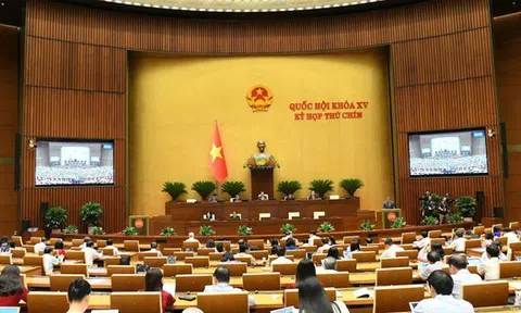 Quốc hội thông qua Nghị quyết cả nước giảm từ 63 còn 34 tỉnh, thành phố