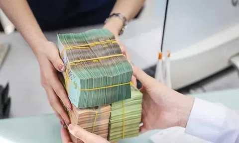Dự báo rủi ro nợ xấu tiếp tục tăng mạnh