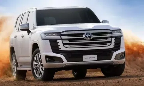 Giá khởi điểm 2,8 tỷ đồng, 'quái thú' Land Cruiser đã có bản hybrid tự sạc mạnh ngang Lexus LX 700h
