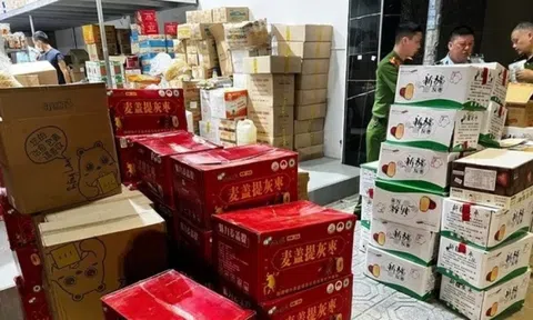 Kinh doanh kiểu 'du kích' ở La Phù: Mở cửa khi có đơn, giấu hàng khi kiểm tra