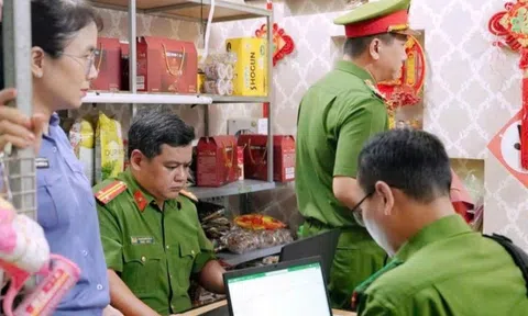 Bắt người phụ nữ bán hàng online, có doanh thu hàng chục tỷ đồng để điều tra