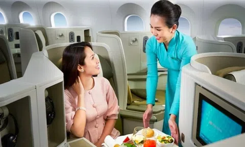 Một loại quả được ví như 'cherry Việt' xuất hiện trên khay ăn hạng thương gia của Vietnam Airlines