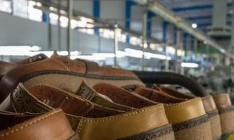 Mỹ dốc hầu bao hơn 3 tỷ USD mua một mặt hàng từ Việt Nam: Nước ta đã ‘chốt đơn’ với 150 quốc gia, cạnh tranh với Trung Quốc vị trí dẫn đầu thế giới