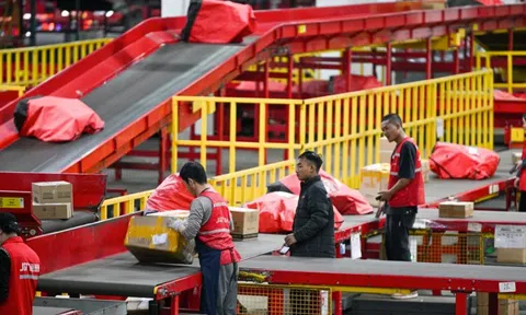 Đế chế giao hàng 10 tỷ USD tự tin thách thức Lalamove, GrabExpress: Chỉ riêng 2024 xử lý 4,5 tỷ kiện hàng, hiện đã có lợi nhuận
