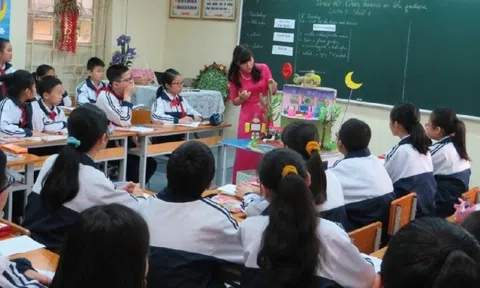 Từ tháng 7/2025: Quy định mới tác động đến giáo viên, ấn định thời gian và đơn vị tổ chức, phải biết để tham gia