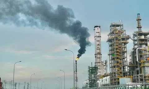 “Gã khổng lồ” hóa chất vốn hơn 19.200 tỷ đồng vừa âm thầm hút 250 tỷ đồng trái phiếu