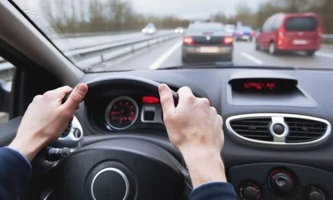 Chuyên gia tiết lộ vận tốc lý tưởng khi chạy xe trên cao tốc giúp tiết kiệm xăng