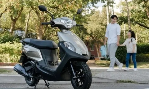 Đối thủ mạnh của Honda LEAD ‘xăng ăn như ngửi’, cốp rộng để vừa 2 chiếc mũ bảo hiểm: Giá bán có khiến khách hàng Việt ‘siêu lòng’?