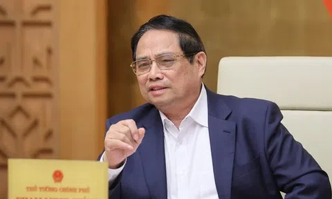 Thủ tướng yêu cầu NHNN khẩn trương xem xét gỡ bỏ công cụ room tín dụng, điều hành theo cơ chế thị trường