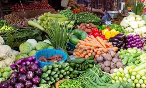 Ăn rau quen mặt, nhận công dụng 'như uống nhân sâm': 2 loại rau bán khắp chợ Việt, giá chỉ 5.000 đồng/bó nhưng bất bại về công dụng