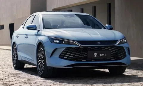 Vừa mở bán mẫu sedan đẹp hơn Toyota Camry nhưng giá chỉ 480 triệu: Thoải mái lựa chọn động cơ, tiện nghi ‘đỉnh chóp’