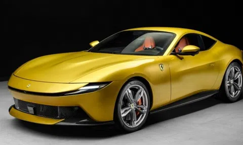 Siêu xe mới của Ferrari bị so sánh với Toyota: Sang trọng đến mấy cũng không tránh khỏi