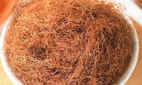 Từng bị vứt bỏ, một phần này của ngô được Trung Quốc ví như 'báu vật xanh': Giá cao ngỡ ngàng ở chợ Việt, lên cả kệ thương mại điện tử