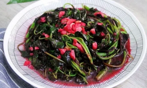 Loại rau dân dã giá chỉ 10.000 đồng/kg nhưng là vựa dưỡng chất hoàn hảo, nhiều canxi hơn cả tôm, ăn mỗi tuần lợi đủ đường