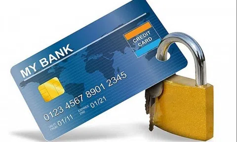 Ngân hàng sẽ ngừng mọi giao dịch với khách hàng tròn 25, 40 và 60 tuổi nếu chưa làm điều này