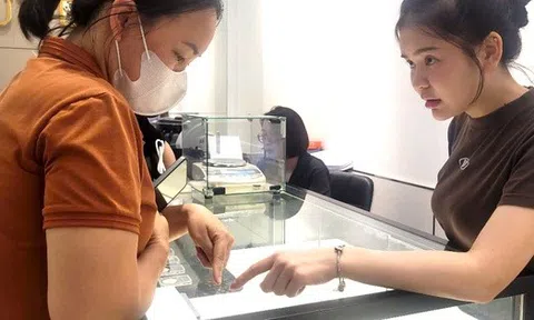Bạc thỏi và bạc miếng "sốt giá", xuất hiện nhiều nhà đầu tư mới