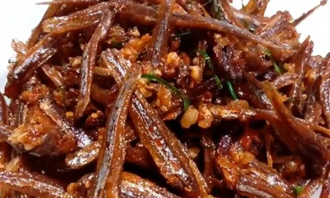 Loại cá 'nhỏ mà có võ' xuất hiện khắp chợ Việt, vừa ngon vừa rẻ lại là nguyên liệu làm ra đặc sản nức tiếng thế giới