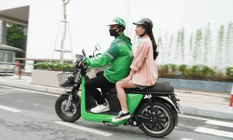 Xe máy điện Việt là 'con cưng' của giới shipper: Chạy 150km mỗi lần sạc, đổi pin chỉ 2 phút