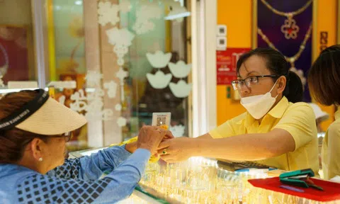 Giá vàng hôm nay 16/7/2025: Vàng lao xuống ngưỡng nhạy cảm, SJC về đâu?