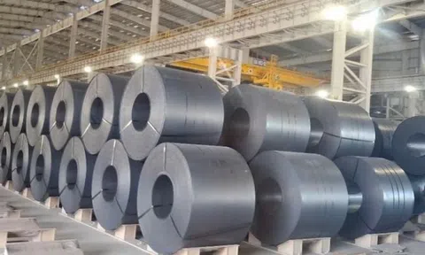 Trung Quốc lập kỷ lục xuất khẩu thép nửa đầu năm 2025