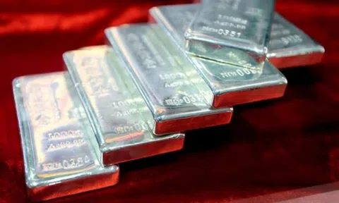 Giá bạc phá vỡ ngưỡng kháng cự quan trọng, chuẩn bị 'cất cánh'?