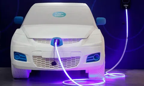 Không còn là xe 'sang xịn mịn' ra sao, đây mới là 'cuộc chơi' trong 5-10 năm tới của các ông lớn ô tô điện - Volkswagen, Toyota, BYD đều đang 'tất tay'