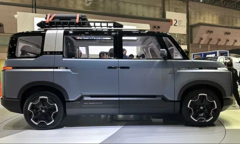 Toyota sắp trình làng minivan 2 phiên bản động cơ, thiết kế khiến dân cắm trại mê mẩn