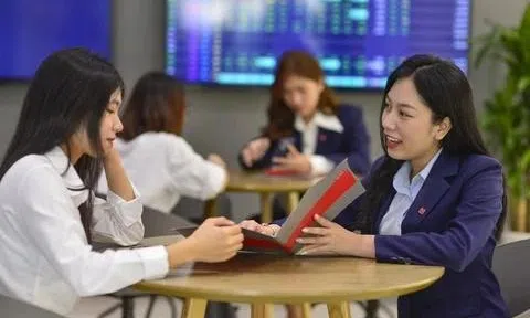 VN-Index áp sát đỉnh lịch sử