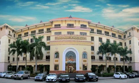 Ngành học có học phí thấp nhất tại trường ĐH Y Hà Nội, đang thiếu nhân sự trầm trọng, ra trường được săn đón ngay: Lương lên tới 50 triệu/tháng