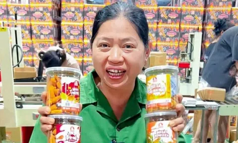 Ăn Cùng Bà Tuyết thu 131 tỷ sau nửa năm bán chân gà, nem nướng