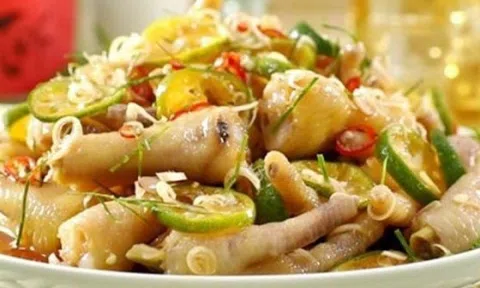 Món ăn rẻ tiền hóa đặc sản, 'gây nghiện' từ bàn nhậu đến nhà hàng, giá tới 120.000 đồng/kg