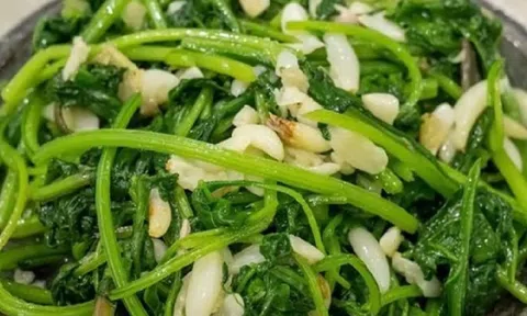 Chợ Việt bán đầy 'vua rau xanh' được CDC Mỹ vinh danh: Nhiều người ăn hàng ngày mà ít ai biết hết giá trị