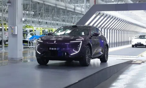 Nhà máy ôtô dùng 5G và AI, 60 giây một xe xuất xưởng