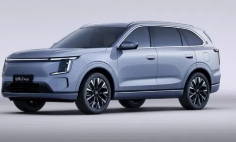 Mẫu SUV hybrid sạc điện với giá bán ‘rẻ như cho’: Chạy xa tới 1.500km, nội thất rộng rãi, dễ cho Mazda CX-5 ‘về nhì’