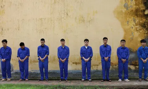 Dùng nhẫn kim cương mỹ ký, mô hình khóa siêu xe... để lừa đầu tư tiền ảo hơn 2.600 tỉ đồng