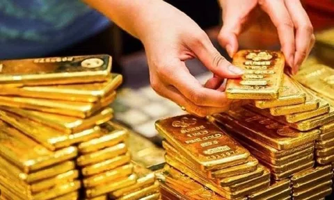 Chuyên gia dự báo xu hướng giá vàng cuối năm 2025