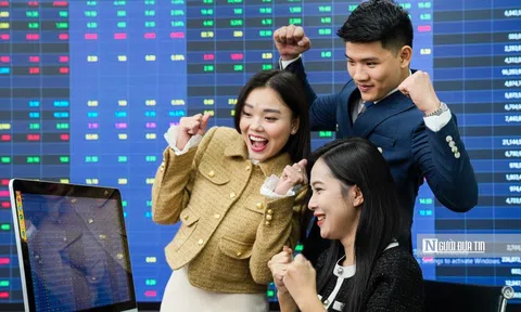 VN-Index tiếp tục phá đỉnh lịch sử