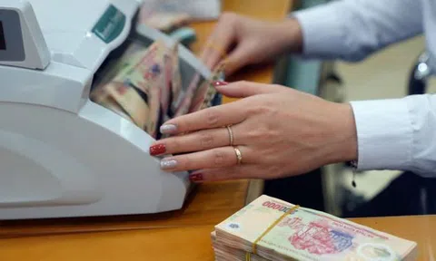 Một ngân hàng trả lãi tiết kiệm gần 7%/năm cho khách hàng gửi từ 100 triệu đồng