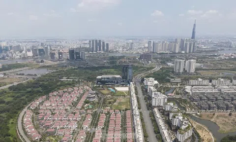 Rốt ráo chuẩn bị vận hành trung tâm tài chính quốc tế 'chưa từng có' tại TPHCM