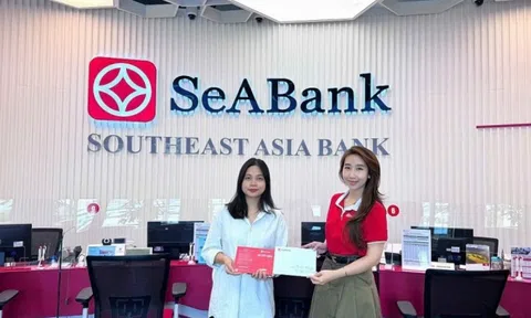 Quỹ Ươm mầm ước mơ SeABank nhận đỡ đầu thêm 10 học sinh nghèo hiếu học: Nối dài hành trình 10 năm gieo mơ ước