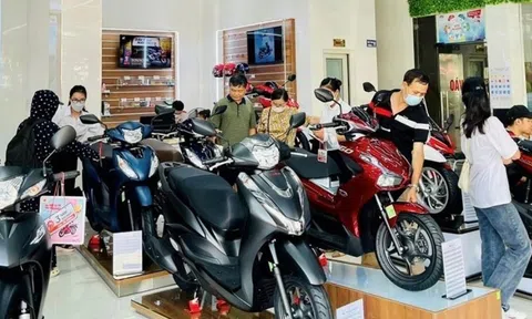 Giá mới nhất của xe máy Honda: SH giảm mạnh, ‘siêu xe ga’ Vision rẻ như cho, dưới cả mốc niêm yết, ‘chốt đơn’ là có xe vi vu ngay