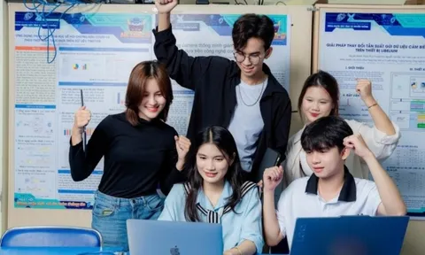 Sinh viên một ngành học 'vàng' đang ùn ùn quay lại giảng đường vì bị AI bít cửa làm ăn