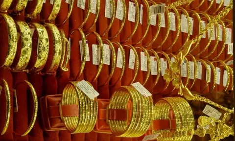 Giá vàng sáng nay quay đầu giảm