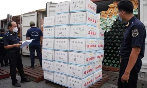 Hải quan đã chặn đứng gần 12.000 vụ buôn lậu trong 8 tháng qua