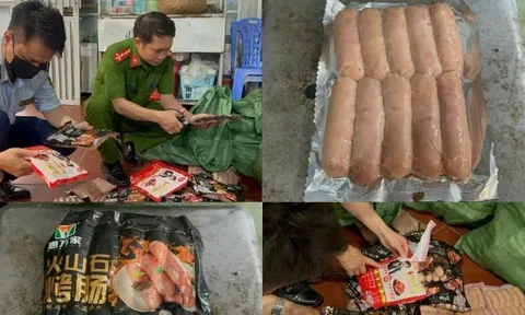 Gần 1 tấn xúc xích, lạp xưởng nướng đá ‘trôi nổi’ tại Hà Nội bị chặn đứng trước thềm Tết Trung thu