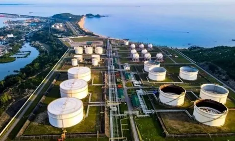 Lọc hoá dầu Bình Sơn (BSR) chuẩn bị phát hành 1,9 tỷ cổ phiếu nâng vốn điều lệ lên hơn 50.000 tỷ đồng, hé lộ tỷ lệ thoái vốn của PVN